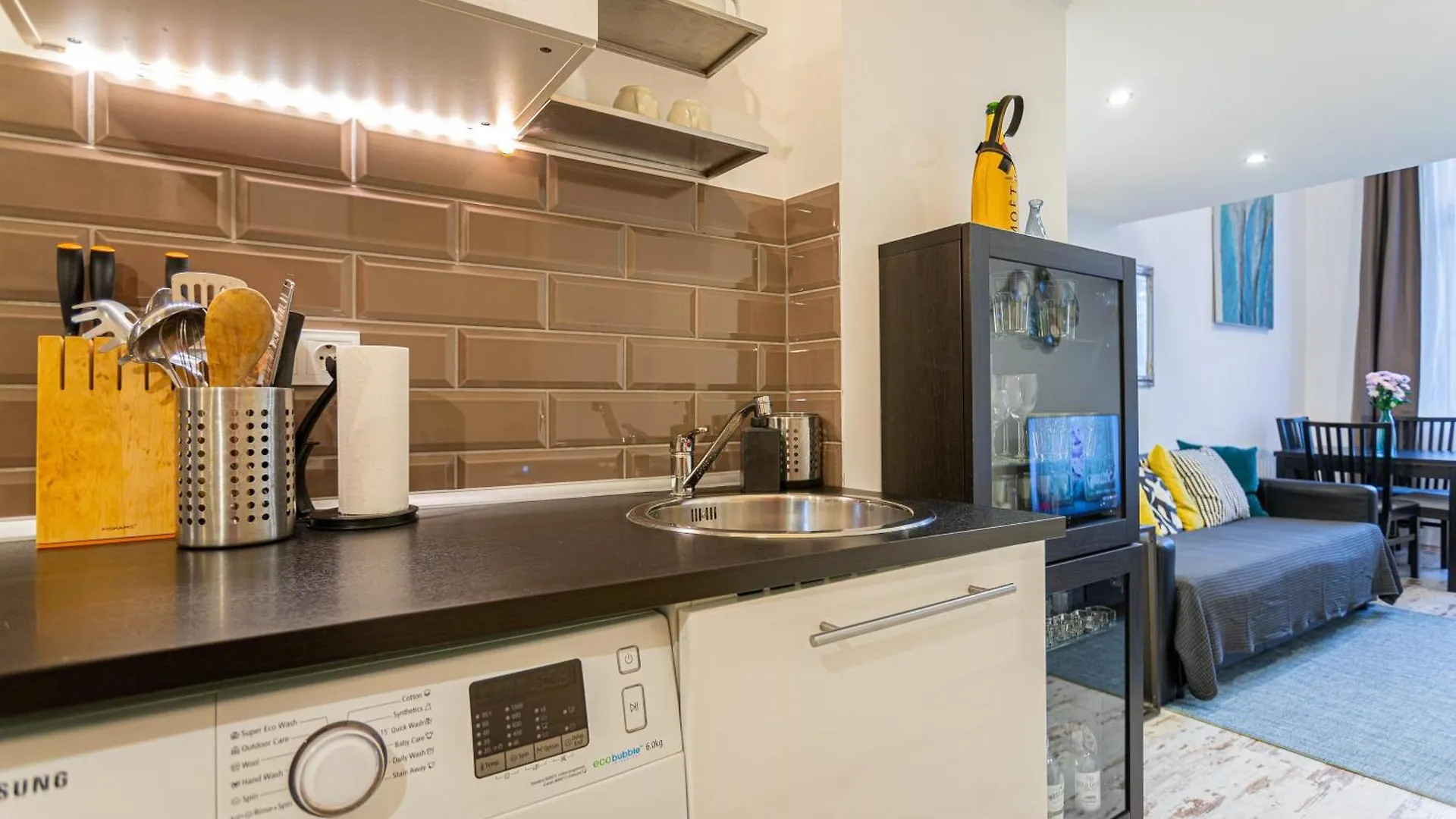 Lovolde Square - Next To Famous Andrassy Avenue Apartment Budapest